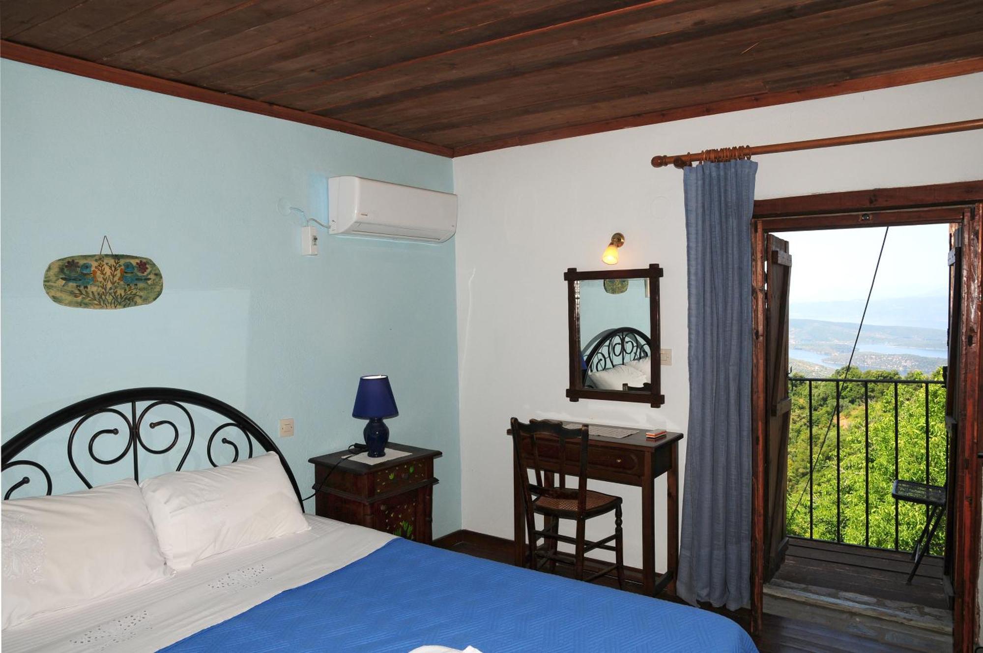Hotel Archontiko Parisis Lavkos Exterior foto