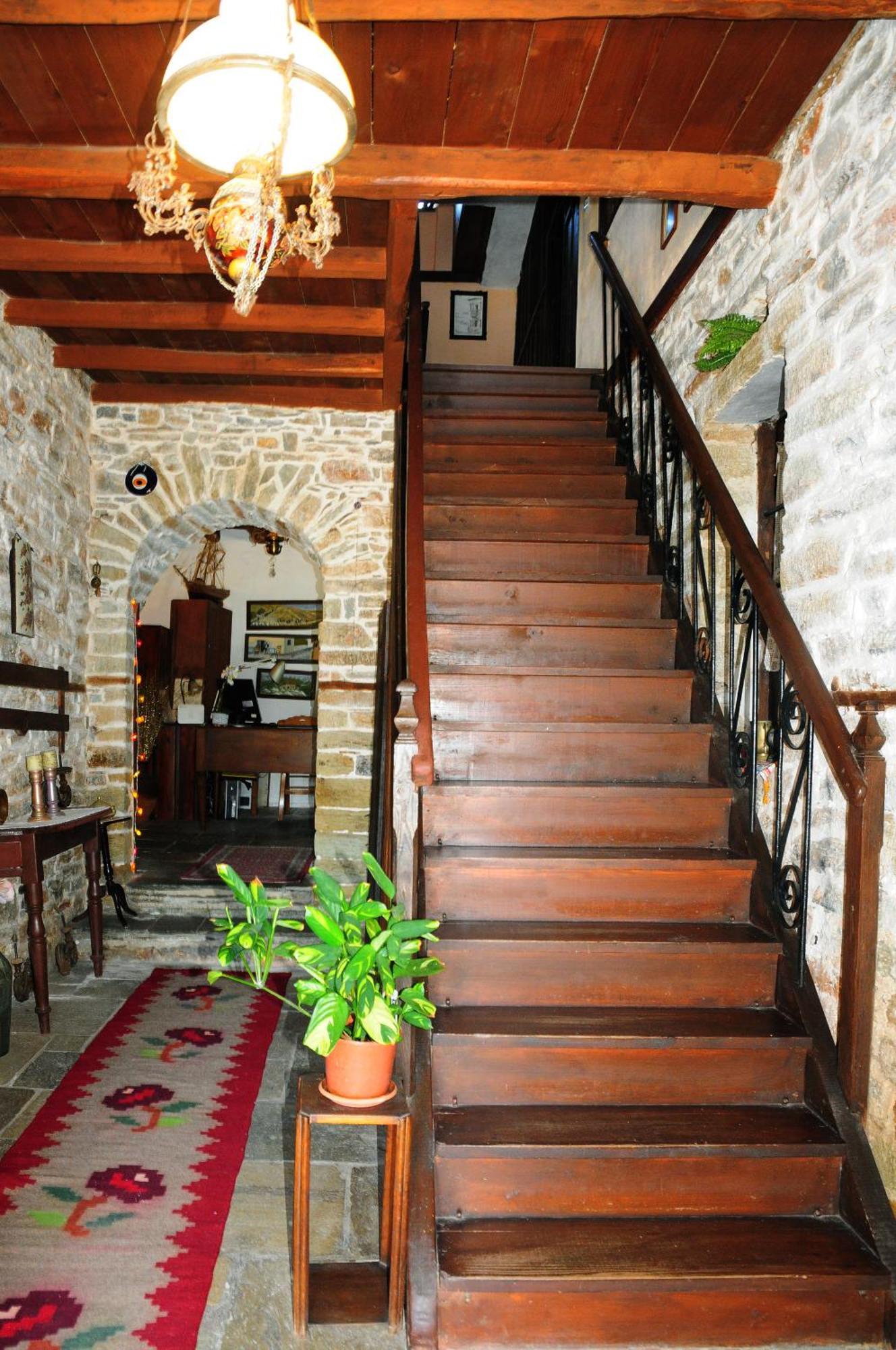 Hotel Archontiko Parisis Lavkos Exterior foto